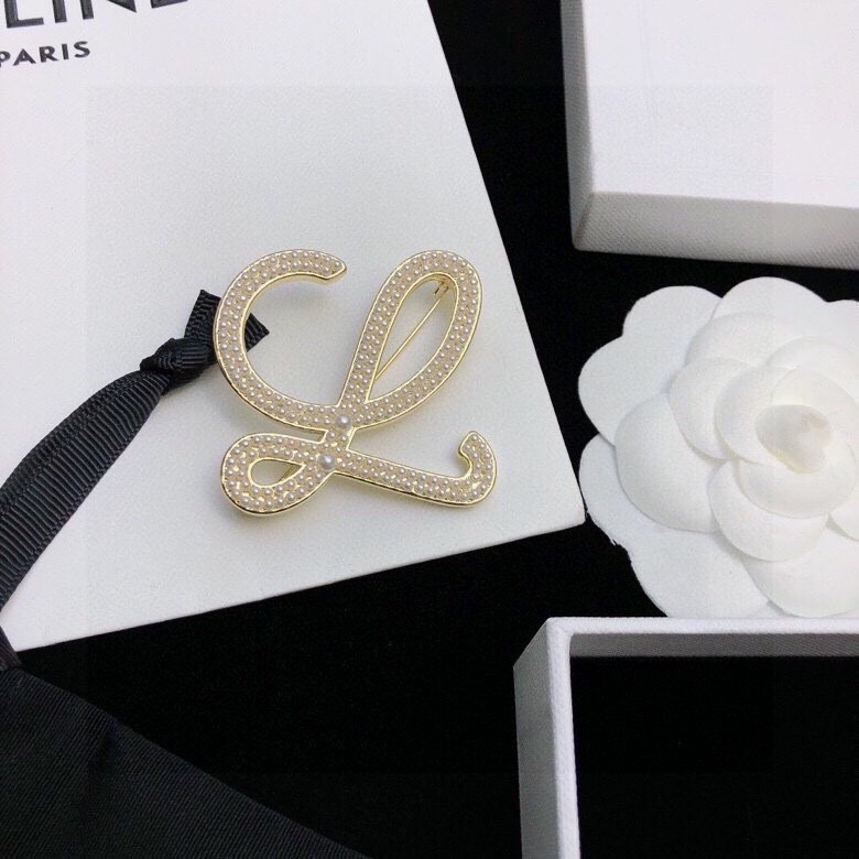 Loewe brooch 09lyw2 (1)